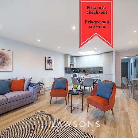 Apartamento Penthouse Living By Lawsons Windsor Exterior foto